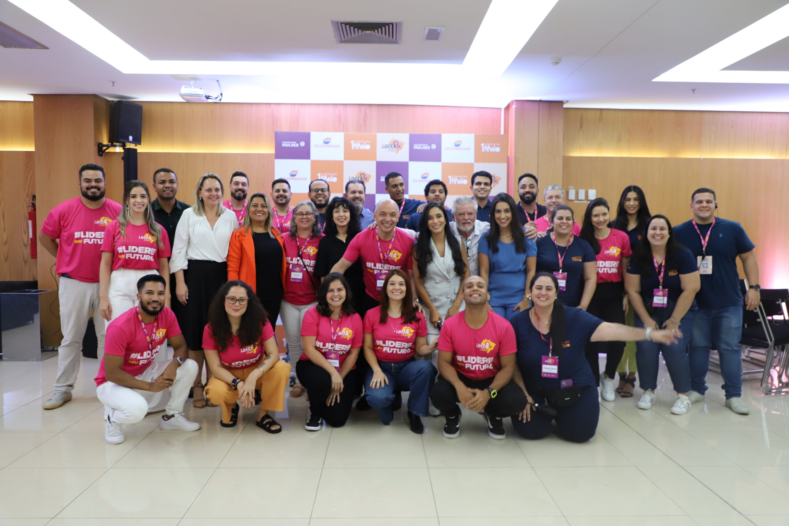 10 anos impactando vidas com educação política