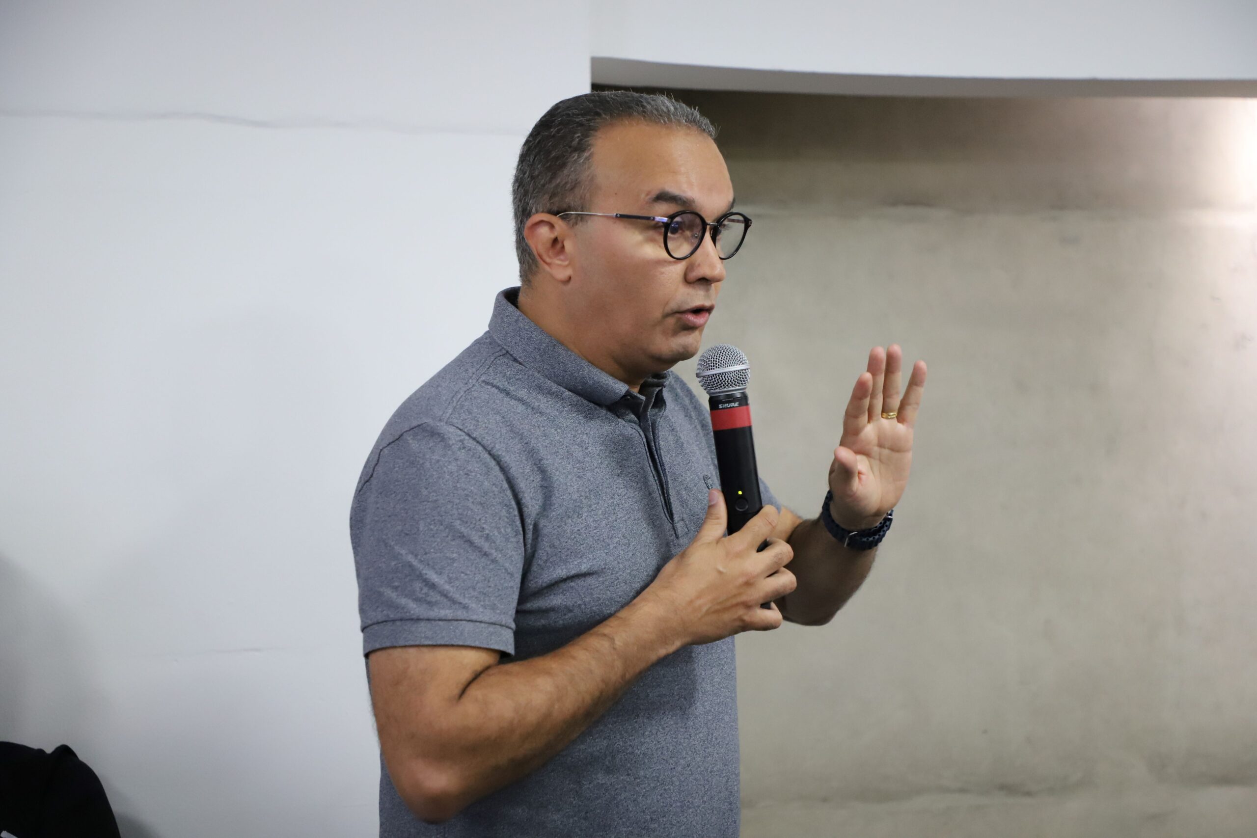 Fundação 1º de Maio apresenta: Gerando Líderes