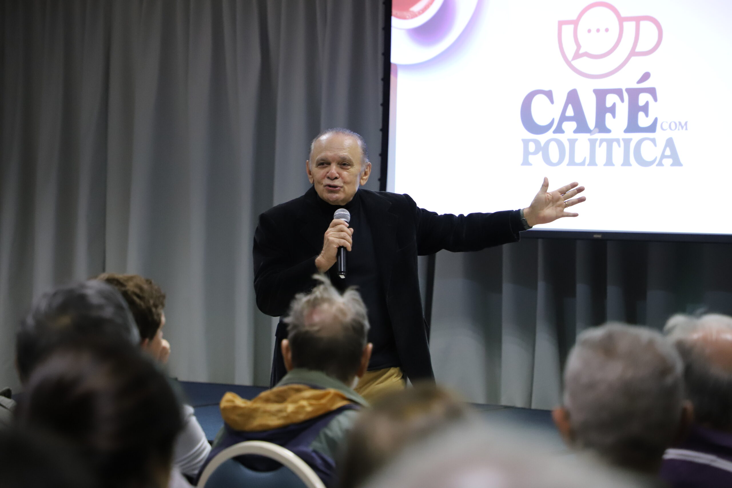 Café Com Política